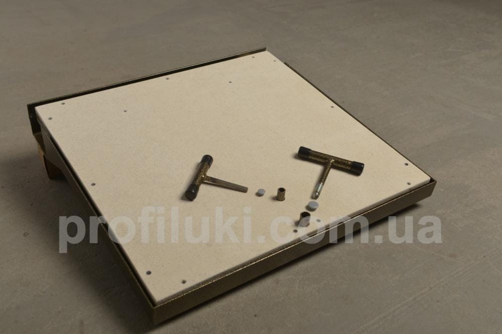 Люк напольный «Стандарт» на газовых амортизаторах