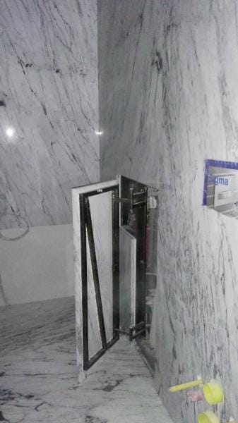 Ревізійний люк-невидимка під плитку — приклад монтажу ProfiLuki