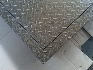 Люк підлоговий «Стандарт» на газових амортизаторах